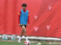 开云中国官网-关于离谱！国际比赛日里尔内部沟通赛后莱比锡调整名单以备西甲，丹佛掘金迎来里程碑备战亚冠的信息